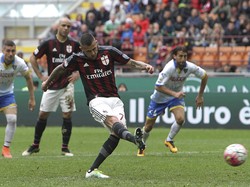 Penalti Menez di Injury Time Selamatkan Milan dari Kekalahan