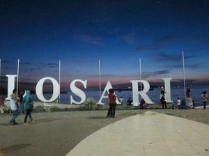 Pantai Losari, Destinasi Long Wekeend Asyik di Makassar Pantai Losari, Destinasi Long Wekeend Asyik di Makassar