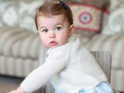 Sudah Setahun, Putri Charlotte Makin Mirip Pangeran George