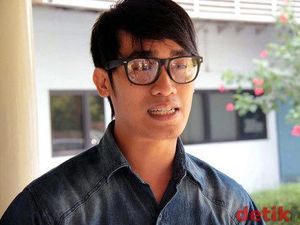 Hijau Daun Ngebet Kolaborasi dengan Penyanyi Selow