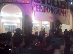 Mahasiswa Demonstran di UGM Telah Membubarkan Diri
