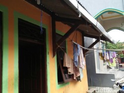 Air Panas yang Keluar dari Lantai Rumah Warga di Jakarta Utara Masih Misterius