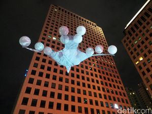 Wayang Sang Burung di Malam Jakarta Wayang Sang Burung di Malam Jakarta