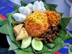 Nasi Cikur, Nasi Goreng Kencur yang Renyah Wangi Khas Tasik