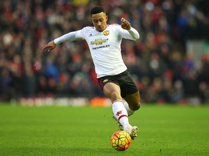 Tak Banyak Dapat Kesempatan, Depay Tetap Punya Hubungan Baik dengan Mourinho Tak Banyak Dapat Kesempatan, Depay Tetap Punya Hubungan Baik dengan Mourinho