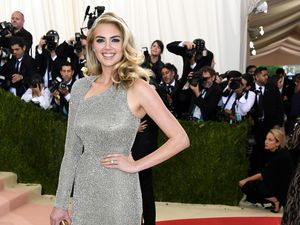 Model Seksi Kate Upton Ternyata Tak Nyaman Berbikini Model Seksi Kate Upton Ternyata Tak Nyaman Berbikini