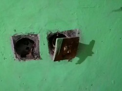 Bingungnya Onah Soal Air Panas di Lantai Rumahnya di Jakut, Tepis Soal Listrik