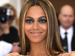 Foto: Makeup Futuristik Ala Katy Perry Hingga Beyonce di Met Gala