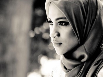 Seterang Malam Tasniem Fauzia Rais