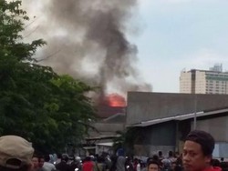 Kebakaran di Dekat Hari Hari Swalayan Penjaringan Padam, Tak Ada Korban Jiwa
