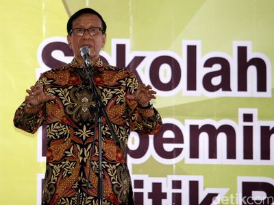 Akbar Tandjung Resmikan Sekolah Kepemimpinan Politik Bangsa