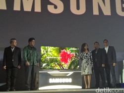 Ultra HDTV Samsung Curve Dilego Rp 99 Ribu
