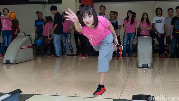 Serunya Main Bowling Bareng Tim T JKT48!