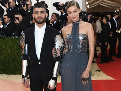 Serasinya Gigi Hadid dan Zayn Malik di Met Gala 2016