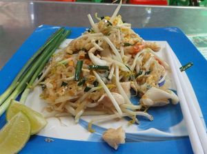 Wajib Coba Pad Thai Running Man Saat Long Weekend di Bangkok