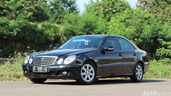 Menjajal Mercy Bekas Taksi