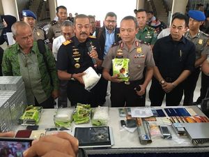 Syafii dan Aseng Dibekuk karena Coba Selundupkan 5 Kg Sabu Lewat Entikong