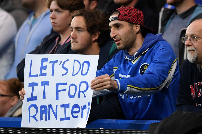 LONDON, ENGLAND - MAY 02:  A Chelsea fan holds up a banner in support of Leicester City's title challenge during the Barclays Premier League match between Chelsea and Tottenham Hotspur at Stamford Bridge on May 02, 2016 in London, England.jd  (Photo by Shaun Botterill/Getty Images)