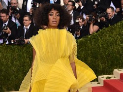 Demi Lovato Hingga Solange, Seleb yang Gagal Tampil Memukau di Met Gala