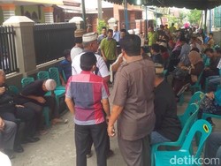 Duka di Rumah Dosen Nurain yang Tewas Dibunuh Mahasiswanya