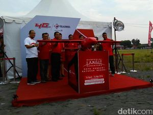 Jaringan Timur-Barat Telkomsel Sama Kuat Jaringan Timur-Barat Telkomsel Sama Kuat