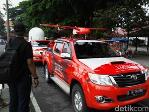 Elang Barat Disambut Konvoi Parangtritis - Alun alun Utara