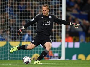 Sepotong Sejarah untuk Schwarzer di Pesta Juara Leicester