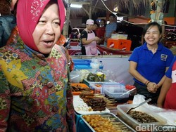 Risma Paparkan Aplikasi Andalan Surabaya ke Presiden Jokowi