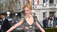 Parade Busana Seksi dan Futuristik di Met Gala 2016 (3)