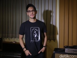 Kocak! Akhirnya Main TikTok, Afgan Bikin Video Mengejutkan