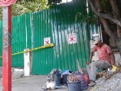 Proyek Pembongkaran Rumah Bung Tomo Siaran Radio Kemerdekaan Disegel