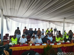 Para Menteri dan Ahok Tinjau Reklamasi Teluk Jakarta