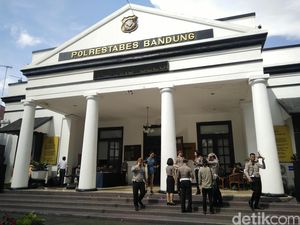 Warga tidak Boleh Buru Pokemon ke Markas Polisi di Jabar