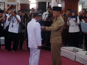 Cerita Pilkades di Batang: Tanpa Politik Uang dan Pelantikan di Masjid Cerita Pilkades di Batang: Tanpa Politik Uang dan Pelantikan di Masjid