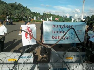 Pesan Melawan Kekerasan Seksual dari Seberang Istana