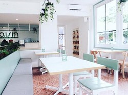 4 Tempat Ini Bisa Jadi Pilihan Nongkrong Sambil Makan Enak di Yogyakarta