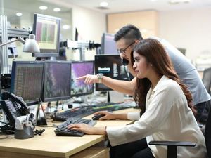 Mandiri Sekuritas: IHSG Masih Bergerak Datar Mandiri Sekuritas: IHSG Masih Bergerak Datar