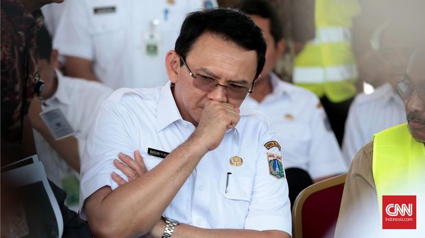 Wali Kota Rustam Effendi, Dicopot Ahok Dilantik Anies