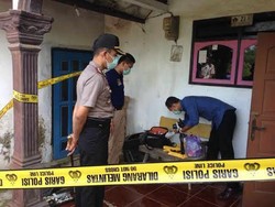 Ibu dan Anak Ditemukan Tewas Bersimbah Darah di Rumah Kontrakan