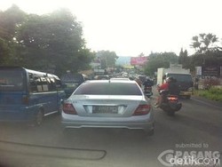 Libur Telah Tiba, Arah ke Puncak Macet Sampai Pasar Cisarua