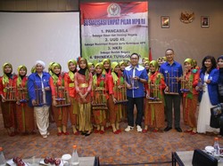 PAN Umumkan Bacagub DKI Penantang Ahok Akhir Mei