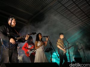 Barasuara Hadirkan Lagu dan Format Baru di WTF 2016
