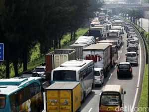 Jelang Libur Panjang, Lalin Tol Dalam Kota Mulai Padat