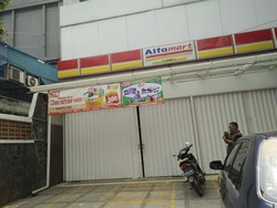Rasio Utang Tinggi, Alfamart Batasi Pembukaan Toko Baru