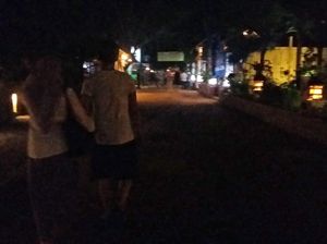Ketika Wisatawan Kesal Karena 6 Kali Listrik Padam di Gili Trawangan