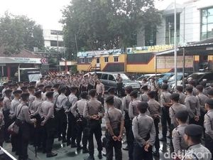 Antisipasi Kerusuhan Antar Suporter, 350 Polisi Disebar di Akses Tol Suramadu