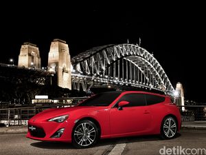 Toyota GT86 Ini Bergaya Ala Anime Initial D