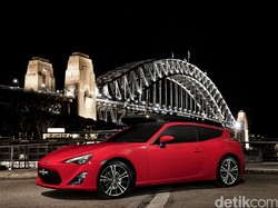 Toyota GT86 Ini Bergaya Ala Anime Initial D