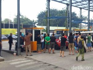 Ada Keributan di Parkiran Apartemen Green Pramuka, 2 Orang Diamankan Polisi Ada Keributan di Parkiran Apartemen Green Pramuka, 2 Orang Diamankan Polisi