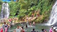 Long Weekend di Banyuwangi, Nikmati Segarnya Air Terjun Kembar Jagir